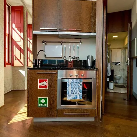 Flores Lofts *